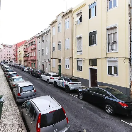 Typical By Homing Apartment Lissabon