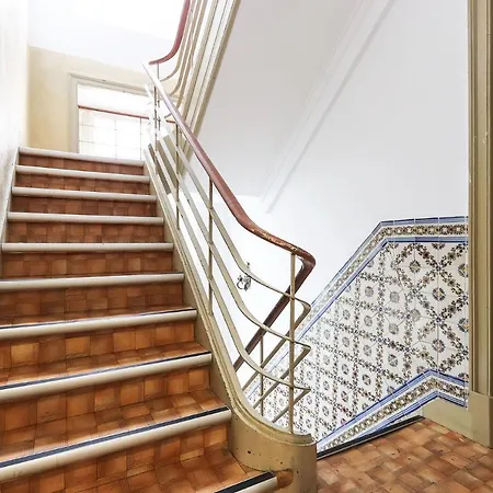 Typical By Homing * Lisbon