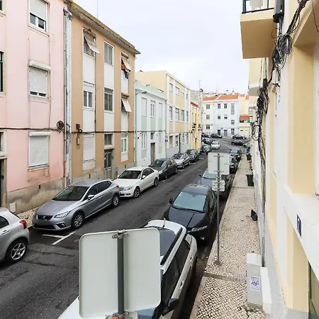 Typical By Homing Lisbon